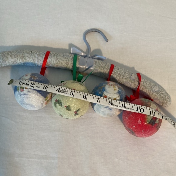 Vintage sugar frosted styrofoam ornaments (4) - Picture 12 of 16